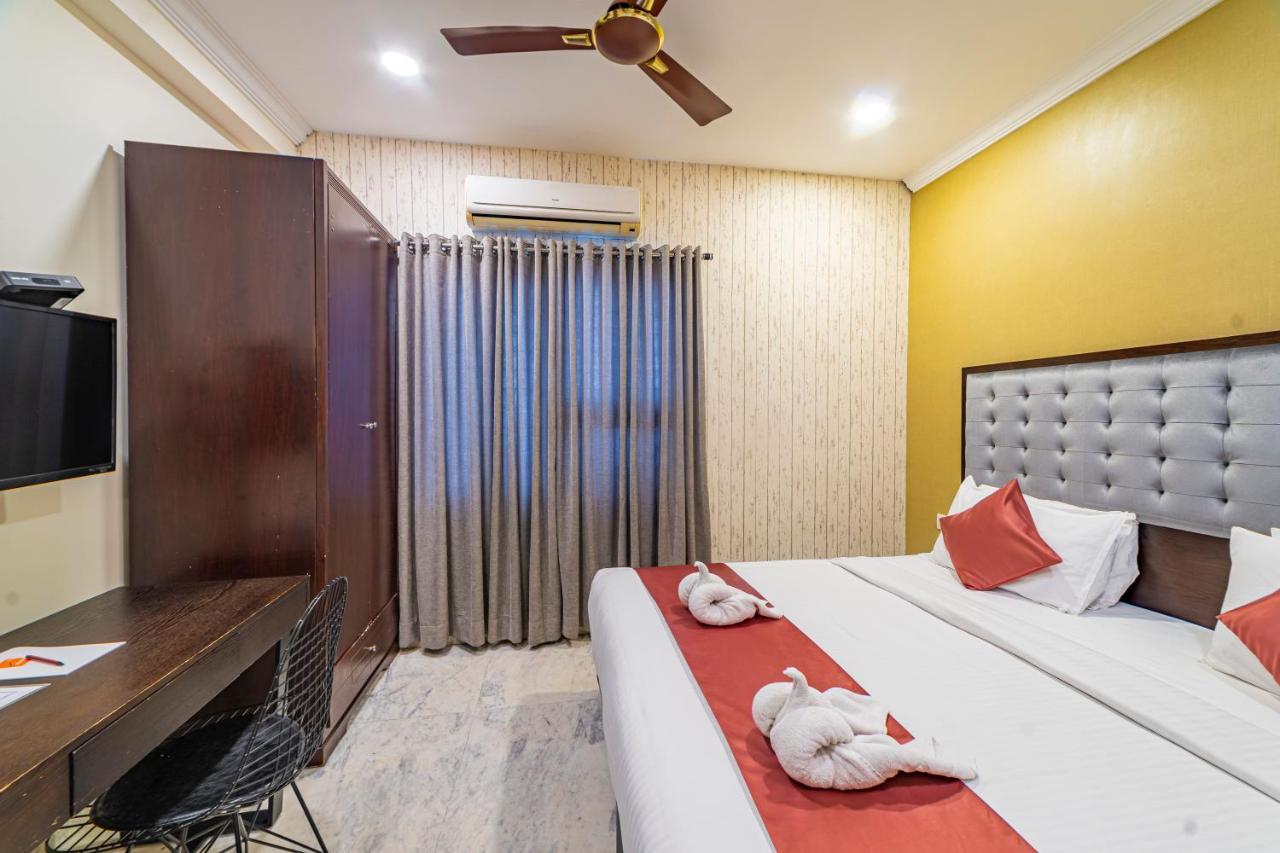 Hotel Athome , Whitefields, Kondapur Хайдарабад Экстерьер фото